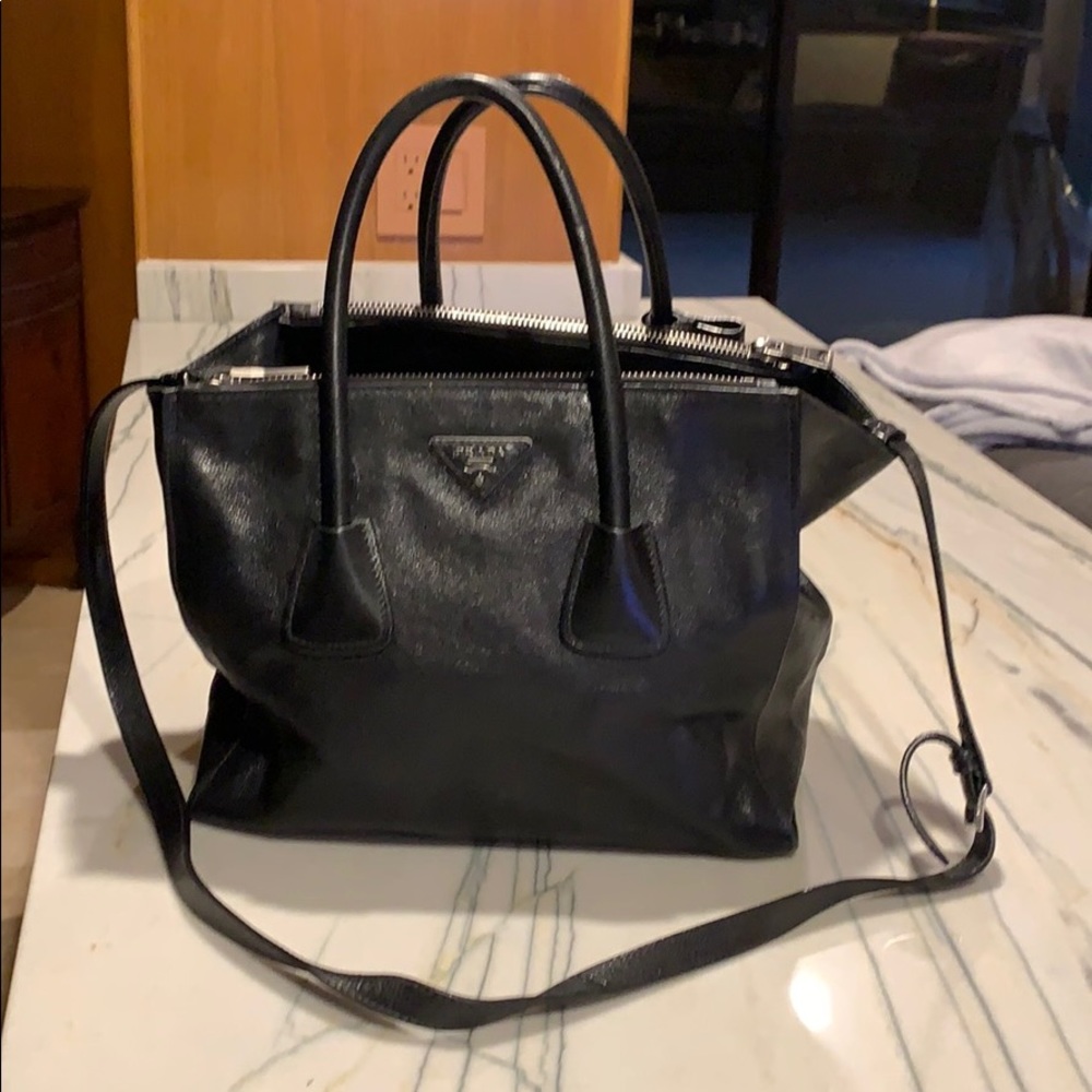 Prada twin pocket tote cervo leather